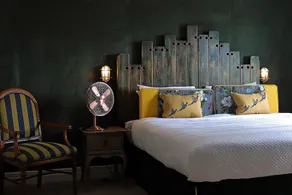 Shillingford Bridge Hotel - Room