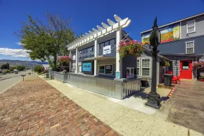 Deep Water Inn - Restaurant
