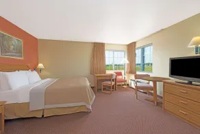 Days Inn by Wyndham Cameron - Zimmer