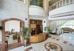 Ramada by Wyndham Beach Hotel Ajman - Recepción