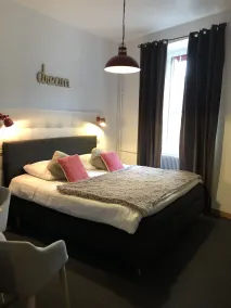 Hôtel SPA Au Cheval Blanc - Chambres climatisées - Værelse