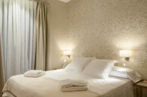 Suites Murillo Catedral - Chambre