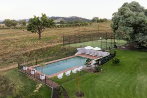 Stay in Mudgee The Grove, The Church, And Premium Private Homestead - Pool