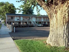 Gunnison Inn - Exterior