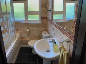 Beautiful Central duplex Flat, 2 Bedroom & Balconies, excellent transport links to Landmarks - Bagno