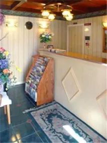 Cloverdale Oaks Inn - Lobby