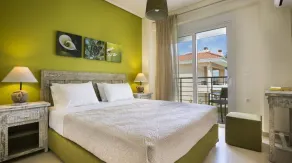 Meliti Waterfront Suites - Zimmer