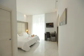 Garibaldi Suite - Room