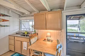 Newfound Lake Studio: BBQ, Fire Pit & Beach Access - Interiør