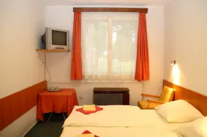 Hotel Touring - Zimmer