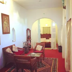 Mahansar Fort Heritage Homestay - Sitzecke in der Lobby