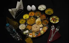 Hotel Aditya - Restaurant