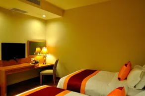 Guangzhou Royal Garden Hotel - Room