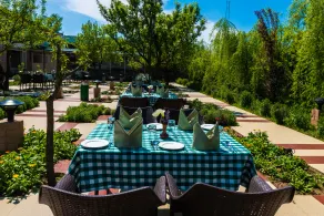 The Orchard Retreat & Spa - Restaurant
