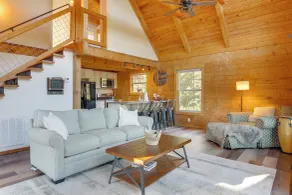 Hike & Unwind, Peaceful Wooded Retreat in Newport - Intérieur