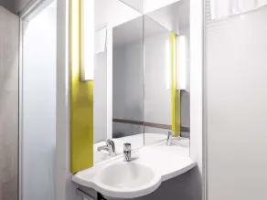B&B HOTEL Düsseldorf-Hilden - Bathroom