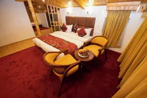 The Riviera Hotel Pahalgam - Quarto