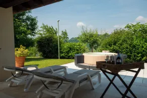 Tenuta Castagnera - Pool