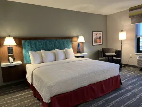 Hampton Inn & Suites Marina - Chambre