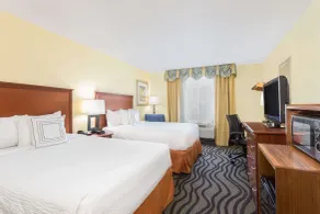 Baymont by Wyndham Savannah Midtown - Chambre