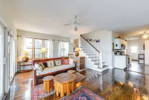 Marshfield Home w/ 4 Decks & Private Beach Access! - Innvendig