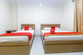 RedDoorz Plus near WTC Batanghari Mall - Chambre