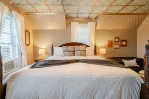 The Kingsville House - Quarto