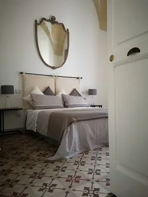 Eccelsoleccese Boutique B&B - steps from the Historic Center - Room
