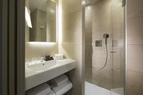 Hotel Le 10 BIS - Bathroom