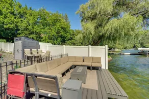 Waterfront Deck w/ Fire Pit: Lake Spokane Gem! - Interiør