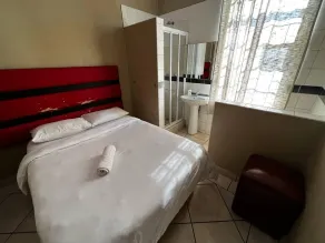 Ebony Guest House - Zimmer
