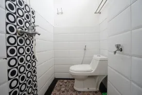 Wisma Vandera Syariah Garut Mitra RedDoorz - Badezimmer