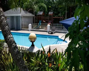 Metrotel Express - Pool
