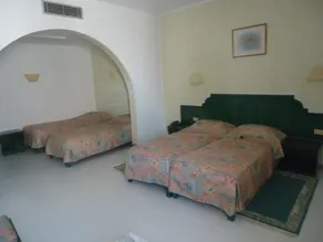 Hotel Mezri - Room