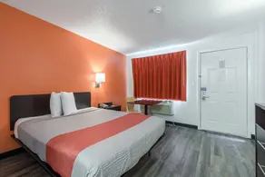 Motel 6-Norcross, GA - Atlanta Northeast - Room