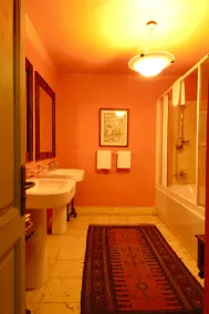 Talisman Hotel - Bathroom