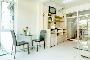 Riski Residence Bangkok-noi - Wasit Apartment - Restaurant