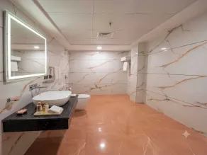 Palette Hotel by CheckIn Jaipur City Centre - Salle de bain