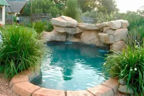 African Silhouette Guesthouse 18 min from airport Shuttle included - Pool