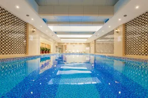 Crowne Plaza Shanghai by IHG - Pool