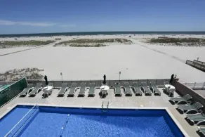 Commander by the Sea Motel - Pool