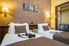 Hotel Plaza - Room