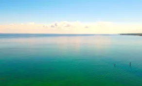 Days Inn by Wyndham Mackinaw City - Lakeview - Vue de la chambre