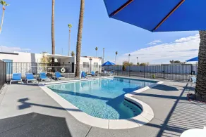 Econo Lodge Airport - Piscine