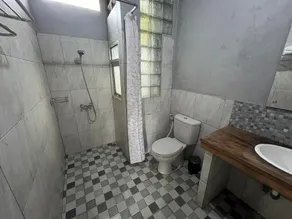 Saka Homestay Boutique & Cafe - Bathroom