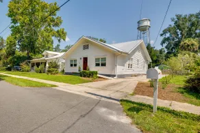 White Springs Gem w/ Patio & Screened Porch! - Interiør