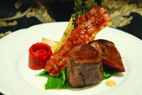 Mayflower Suites - Restaurante