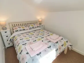 22 St Marys Walk - Room