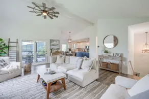 < 1 Mi to Lake Chatuge: Home w/ Mtn & Water Views! - Innenbereich