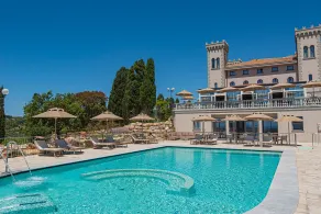 Castello Bonaria Wine & Spa Resort - Piscina